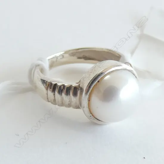 STG SILVER & PEARL RING 