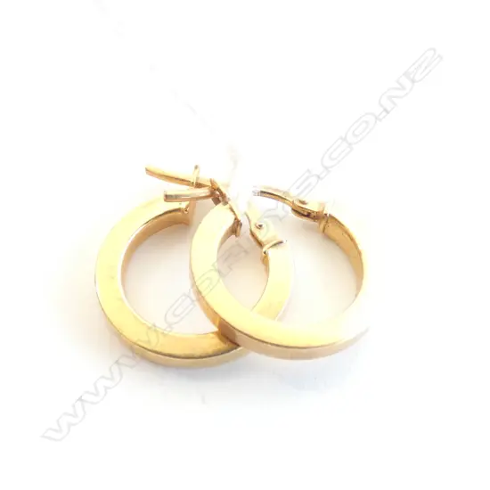PR 9CT HOOP EARRINGS 0.8 GRAMS