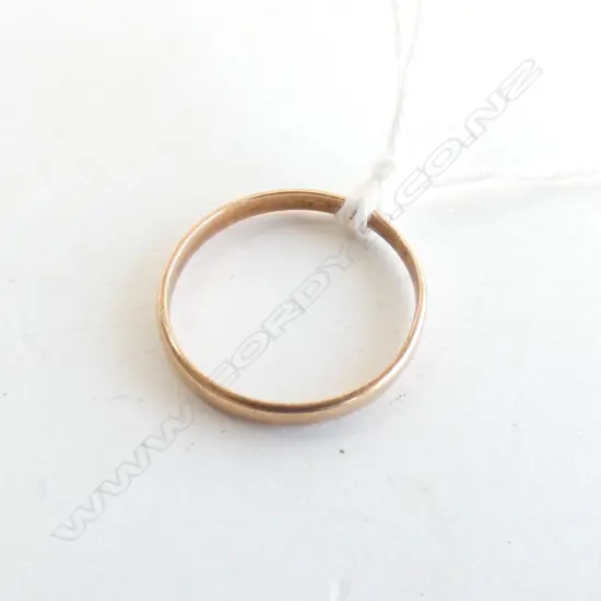 18CT BAND RING 1.1GMS
