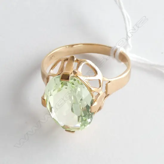 9CT GOLD GREEN QUARTZ RING