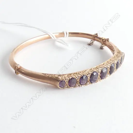 9CT GOLD GARNET DOUBLET  BANGLE CHESTER 1912