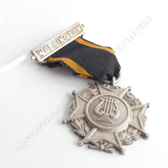 NZ SILVER MUSIC MEDAL/RIBBON/BROOCH MEYER & KEAN