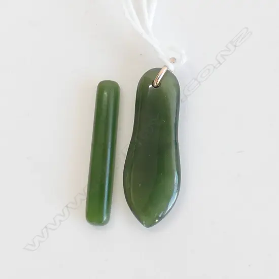 COLONIAL POUNAMU PENDANT GOLD SUSPENSION RING PLUS AN EXTRA POLISHED PIECE