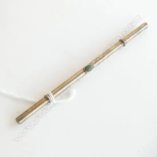 STERLING SILVER AND POUNAMU DIP PEN