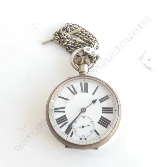VINTAGE LGE OVERSIZED 'RAILWAY' POCKET WATCH & CHAIN