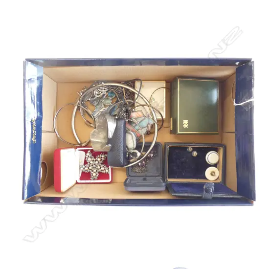 BOX ASST COSTUME JEWELLERY 