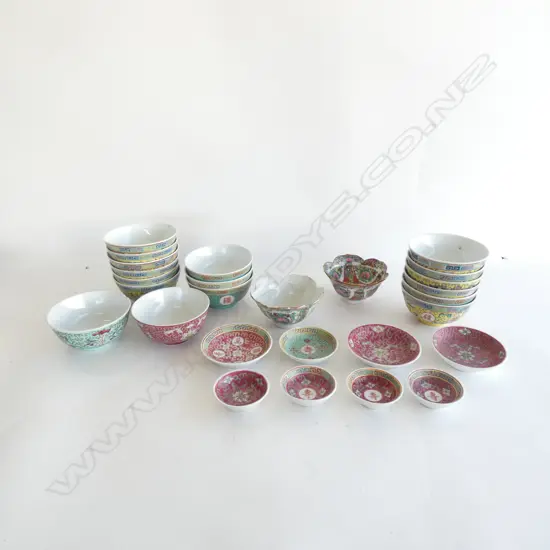 27 SMALL CHINESE BOWLS CHIPS
