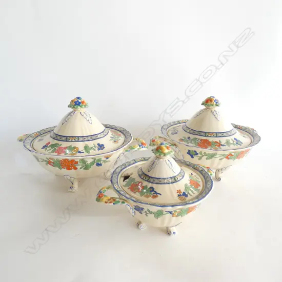 PR MASONS IRONSTONE LIDDED FOOTED SERVING DISH(H. 200 DIA 285MM) & LIDDED SAUCE DISH
