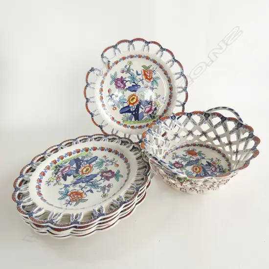 BOOTHS 'THE POMPADOUR' LATTICE BOWL (DIA 230) & 6 PLATES (DIA 235MM) 1 PLATE IS A/F