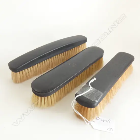 3 EBONY BRUSHES L 190 MM