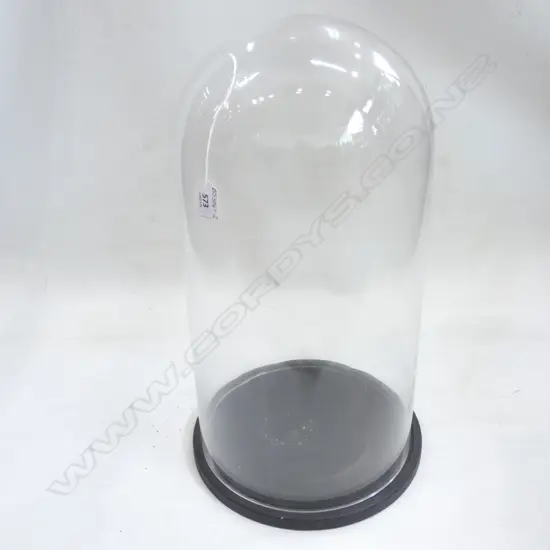 LG ROUND GLASS DOME DISPLAY WITH METAL BASE DIA 272 H500MM
