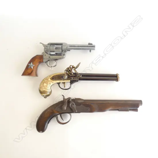 (GS) 3 DECORATIVE RERO HAND GUNS L.375mm