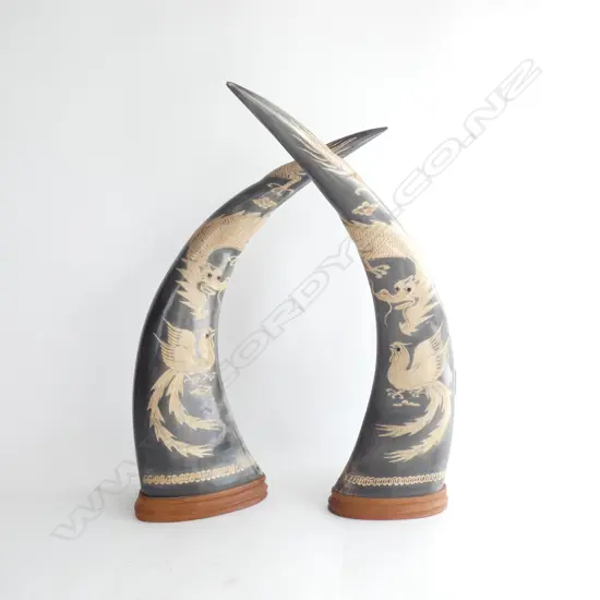 PR CHINESE CARVED HORNS H.440mm
