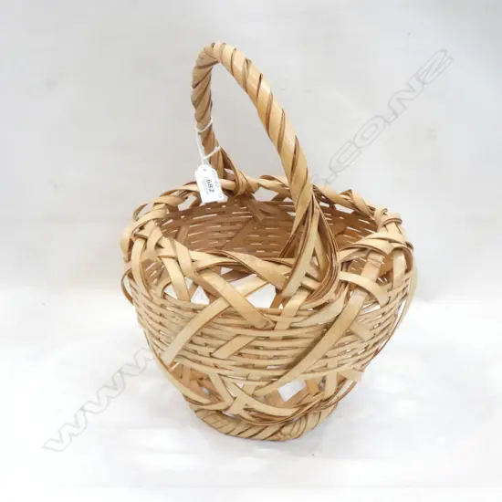 JAPANESE SHOWA PERIOD WORKED BAMBOO IKEBANA BASKET SIGNED H301mm