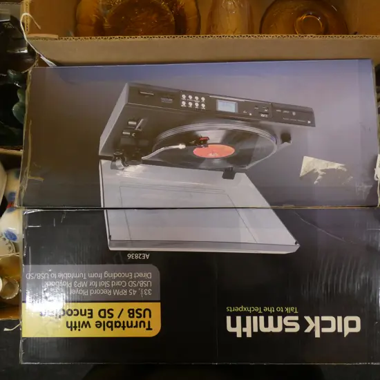 DICK SMITH RECORD TURNTABLE w. USB / SD ENCODING