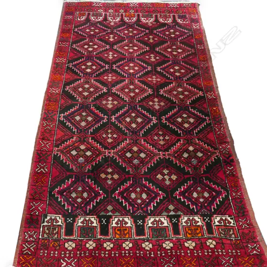 OLD HAND KNOTTED RED PERSIAN RUG, 1860 x 870mm