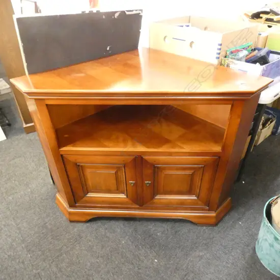 WOODEN CORNER TV CABINET - 2 CUPBOARD L1100 X 670MM