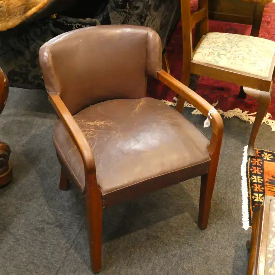 VINTAGE LEATHER CHAIR WOODEN ARMS AF...