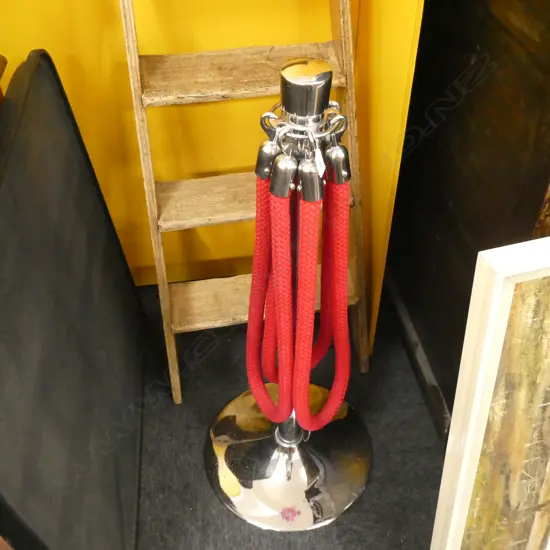 NIGHT CLUB RED ROPE STAND H.950mm