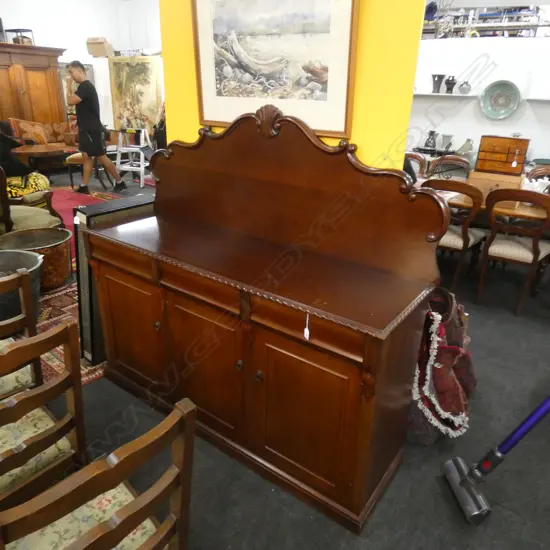 VICTORIAN STYLE MAHOGANY SIDEBOARD