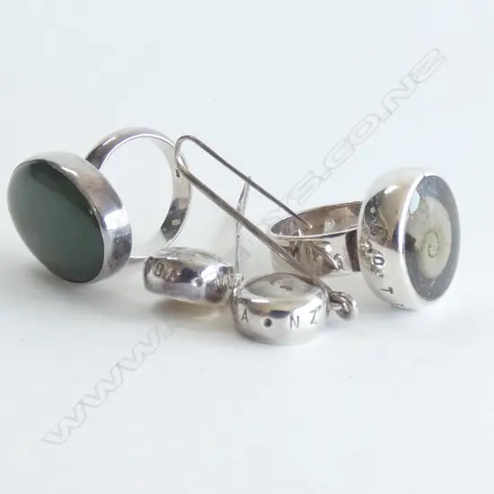 925 & GREEN STONE RING + STG RING & EARRINGS SET w. INSET SHELL 37 GRAMS