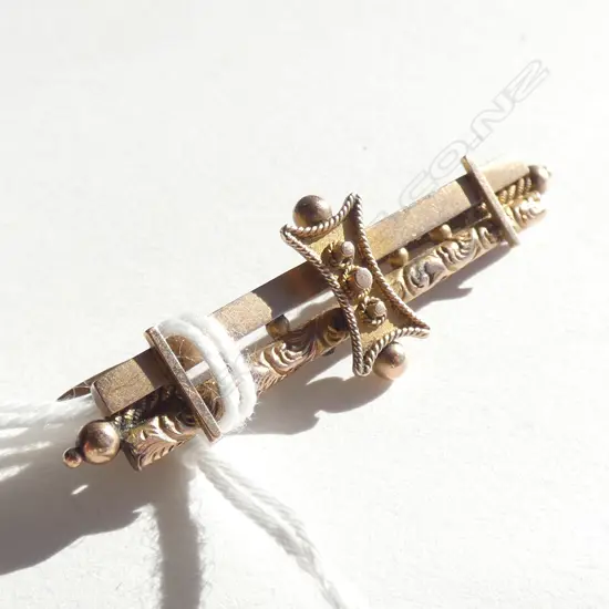 c1900 9ct ROSE GOLD BAR BROOCH 2.5gms
