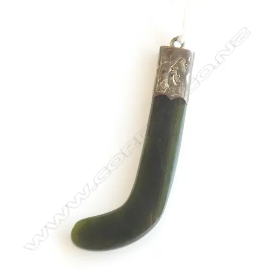 COLONIAL GOLD PLATED & POUNAMU PENDANT HOCKEY STICK SHAPE