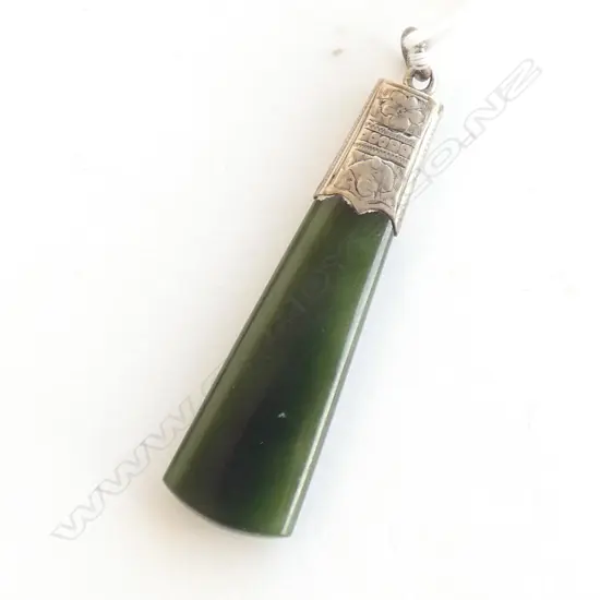 COLONIAL SILVER & POUNAMU PENDANT
