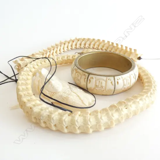 ASST. BONE JEWELLERY; SNAKE VERTIBRAE NECKLACE, ETC