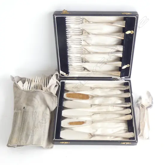 2 EPNS FISH KNIFE & FORK SETS (EACH 6 SETTING) + 6 TEASPOONS