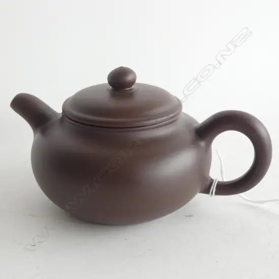 CHINESE ZISHA TEAPOT L 150MM