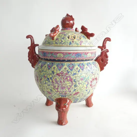 VERY LG FAMILLE ROSE INCENSE BURNER H. 420MM