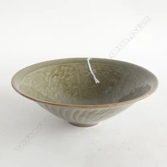 CHINESE BOWL ATTRIB. YAOZHOU DIA 185MM