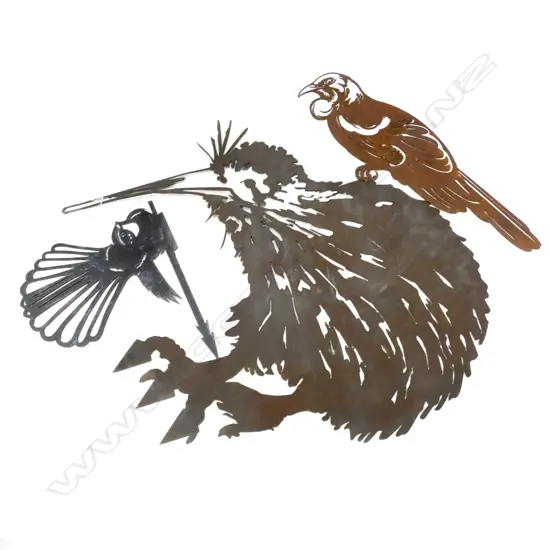 METAL GARDEN ART; LG KIWI 810 X 1003MM & SM TUI & FANTAIL 