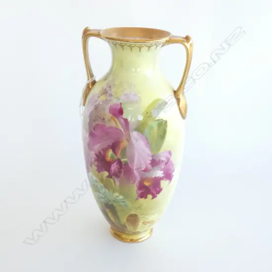 ROYAL DOULTON DAVID DEWSBURY IRIS HAND PAINTED VASE H.290mm
