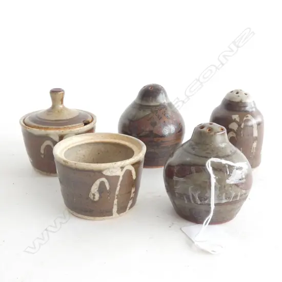 CREWENNA POTTERY (HARRY & MAY DAVIS) 5 CONDIMENTS