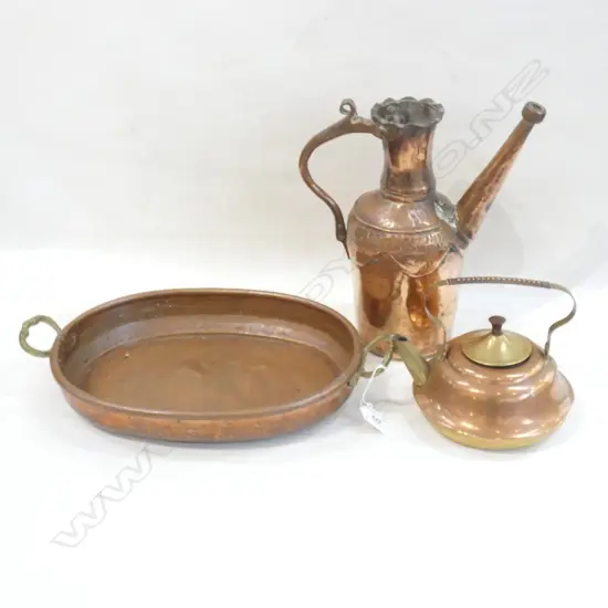 LG COPPER DISH w BRASS HANDLES (L242MM) SM COPPER KETTLE & LG JUG H.310MM