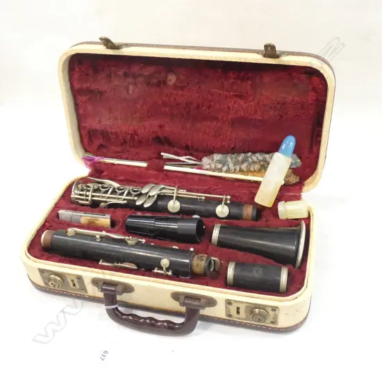 SELMER CLARINET - WOODEN BODY - IN ORIGINAL CASE