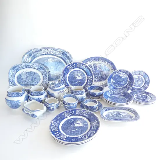 14 PCES B/W WOOD & SONS DINNERWARE 