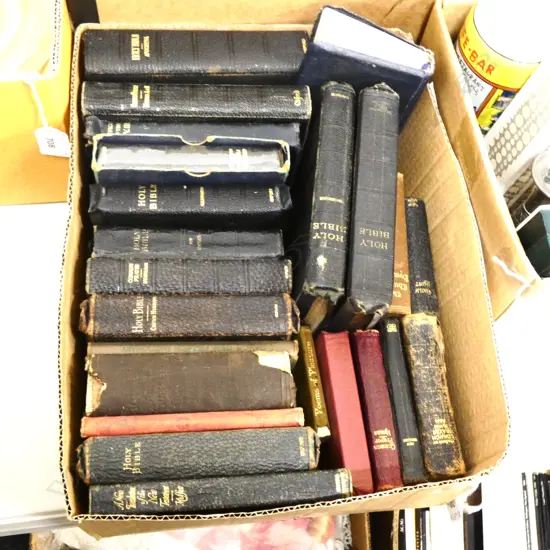BOX LOT VINTAGE BIBLES 