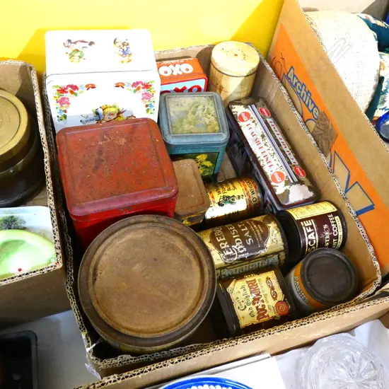BOX ADVERTISING TINS INCL NESTLE / EDMONDS / OXO ETC.