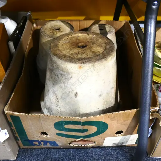 BOX LOT TERRACOTTA POTS