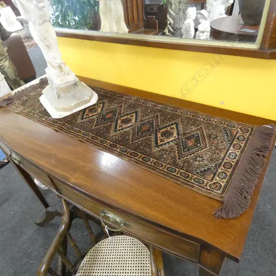 SM MACHINE WOVEN PERSIAN STYLE RUG 1080 X 300MM