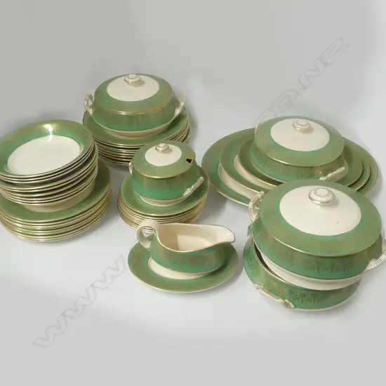VINTAGE CRESCENT & SONS GREEN & GOLD DINNER SERVICE 30PCS