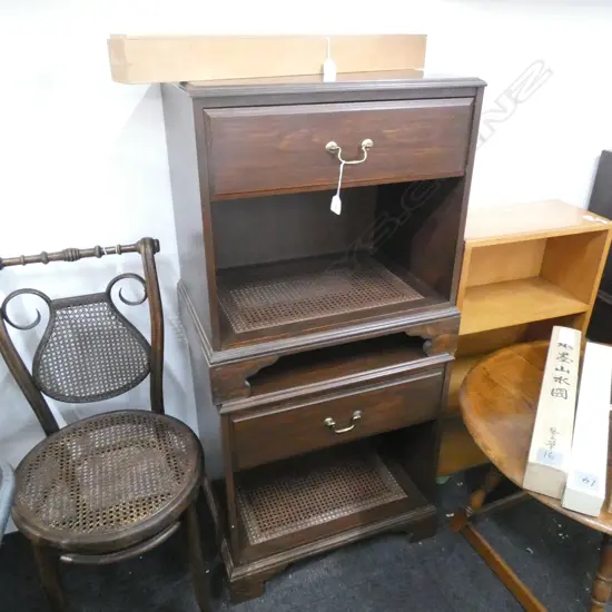 PR OF MAHOGANY STAINED BEDSIDE CABINETS W 620 MM