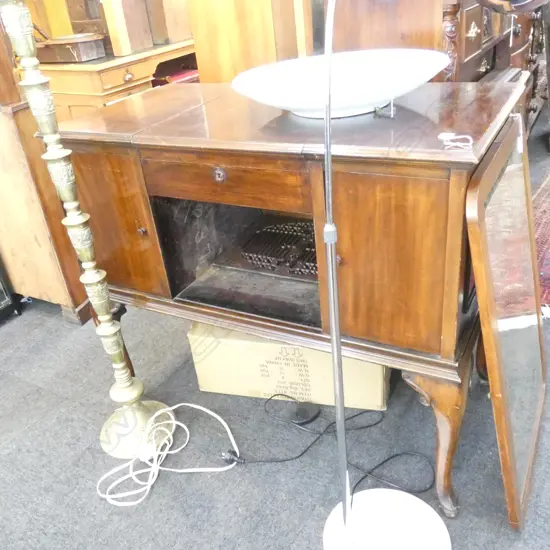 MAHOGANY GRAMOPHONE CABINET W 1200  MM