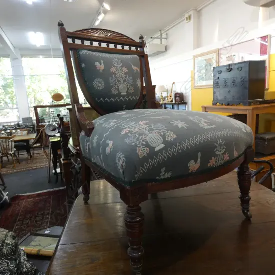 VINTAGE TAPESTRY BEDROOM CHAIR ON CASTORS 