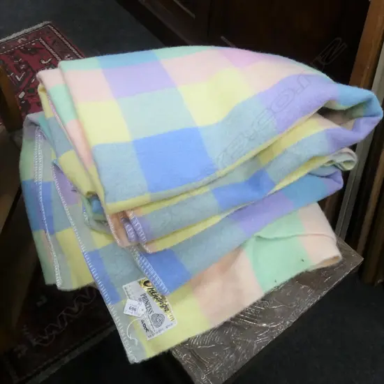 PR RAINBOW COLOURED ONEHUNGA 100% WOOL BLANKETS