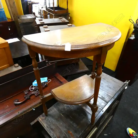 VINTAGE OAK DEMILUNE TABLE H.710mm