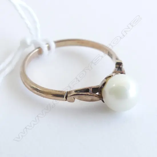 VINTAGE 9CT CULTURED PEARL RING 